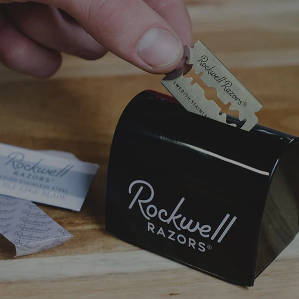 100 Safety Razor Blades with a Blade Disposal Tin (~2-3 Years of Daily Shaving) - Image 5
